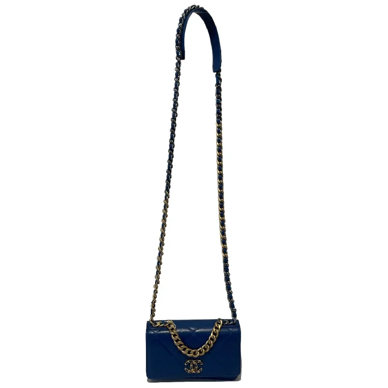 CHANEL/Cross Body Bag/Leather/BLU/19 WALLET ON CHAIN