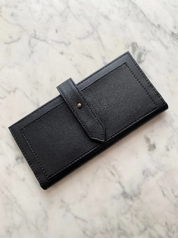 Marisol Wallet in Black from Novacas