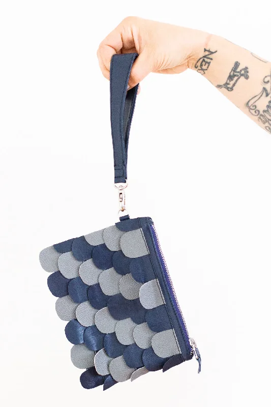 Two-tone Scallop Leather Wristlet, Slate